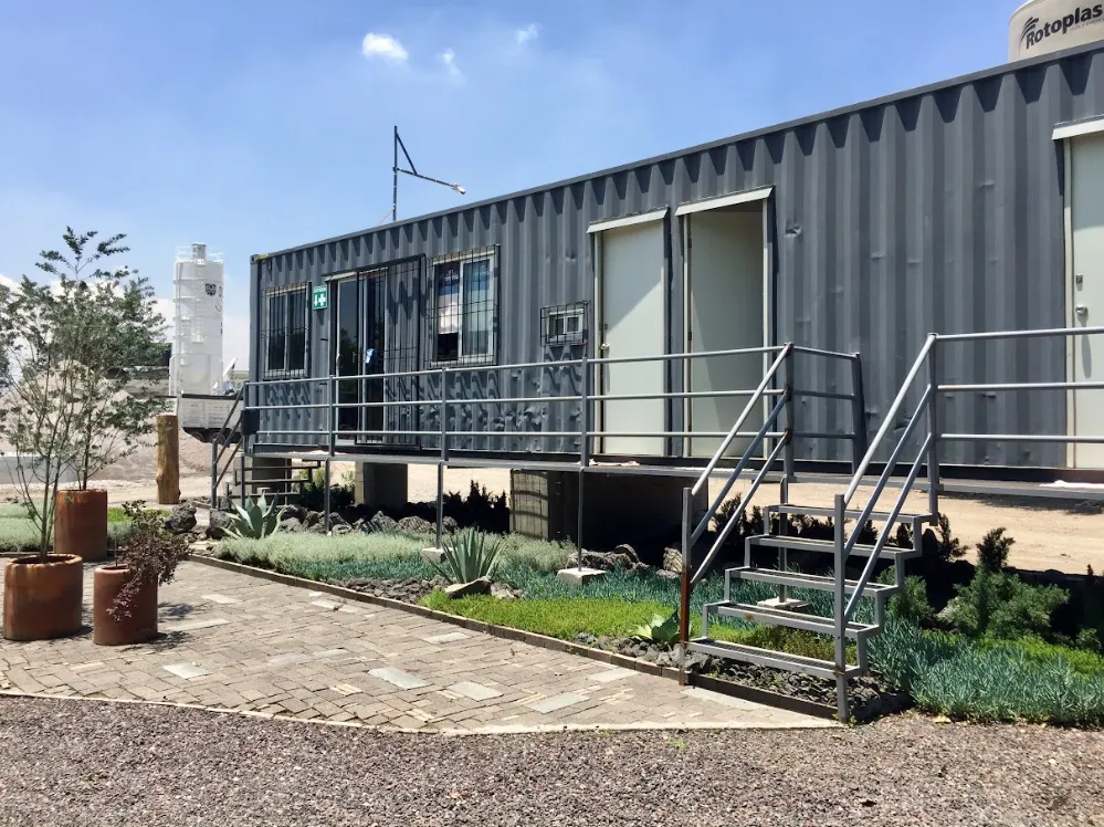 Oficina con dos privados 1×40 FT